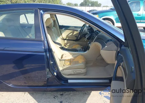 2008 Acura Tl 3.2 z USA, uszkodzony, nr VIN 19UUA66258A032928